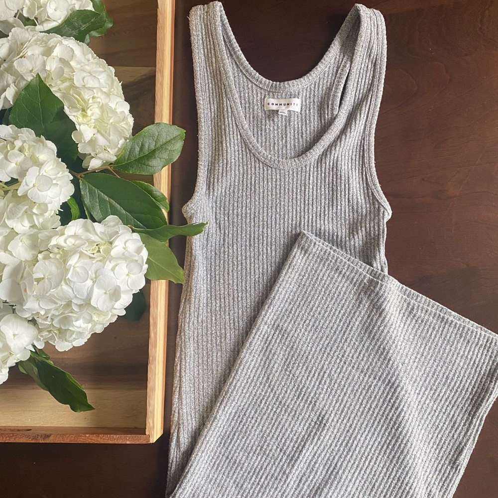 Aritzia (Community) Gray Ribbed Midi Dress